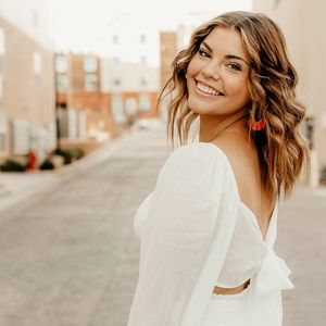 Meet your Posher, Reagan